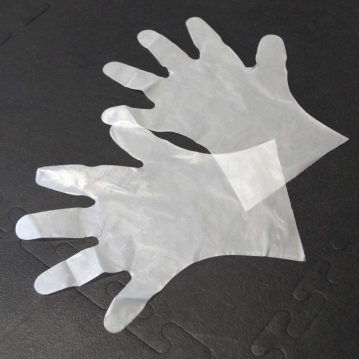 (大晶株式会社) ポリエチレン手袋 ポリエチレングローブ 使い捨て手袋 半透明 クリア外エンボス(凸凹)加工 左右両用タイプ パウダーフリー 1箱(100枚入) Sサイズ